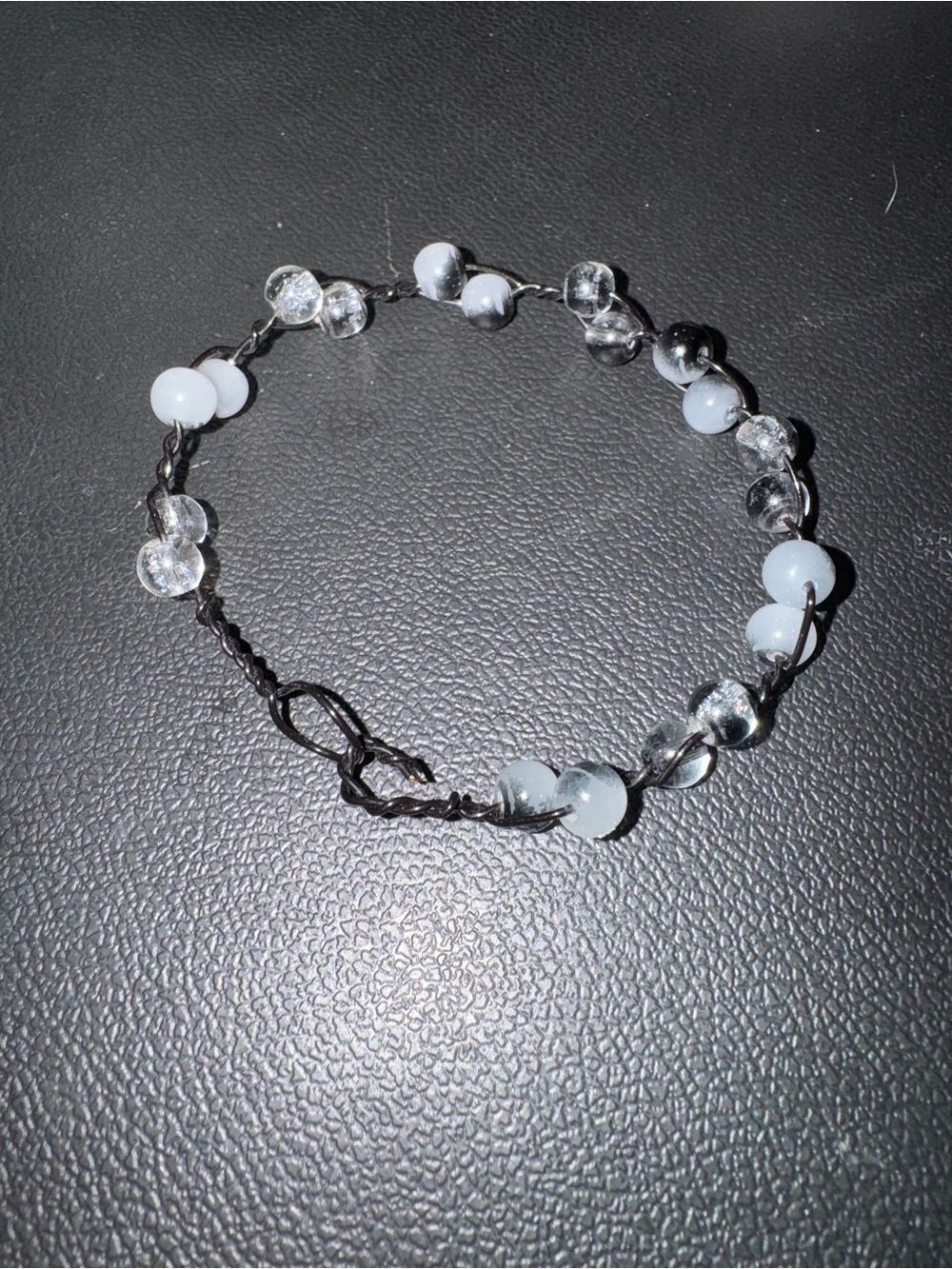 Delicate Clear and White Beaded Women's Bracelet